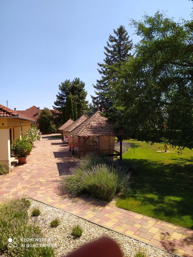 Spengler Apartman Harkány Esterno foto